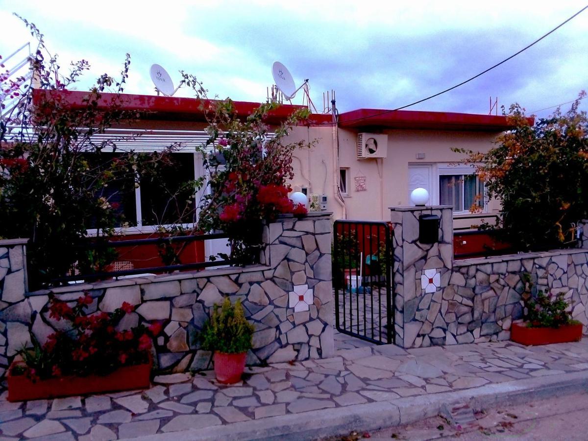S.D Apartment 2 Lavrion Exterior photo