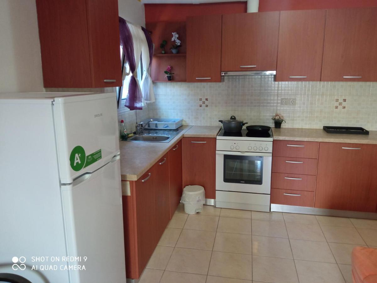 S.D Apartment 2 Lavrion Exterior photo